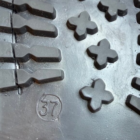 New! Maeve Cow Print Lug Sole Boat Shoes Sz 37 (US 5.5-6) - Picture 7 of 9